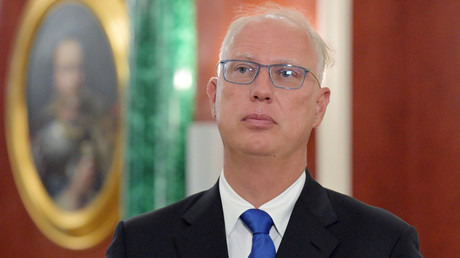 Conflit en Ukraine : l’UE doit «cesser de saboter» le processus de paix, soutient Dmitiev