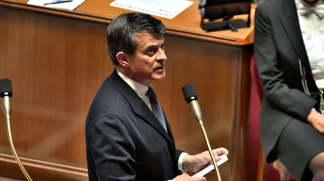 Manuel Valls met en garde contre un « suicide collectif » avant le vote de confiance de Bayrou