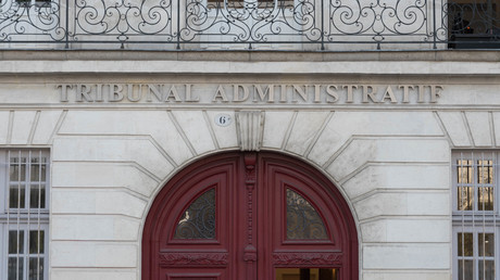 France : un tribunal accorde un titre de séjour à un Égyptien amputé car sa maison n’est «pas adaptée»