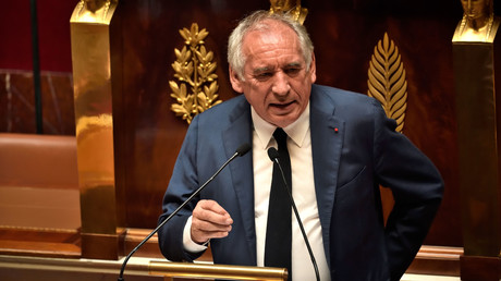 Poids de la dette en France : «une silencieuse, souterraine, invisible et insupportable hémorragie», estime Bayrou