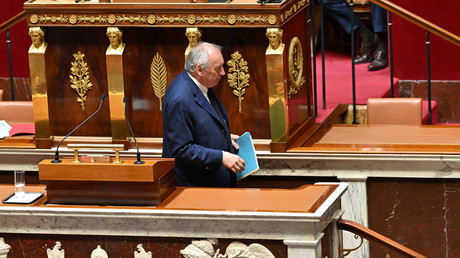 Réactions politiques à la chute de François Bayrou