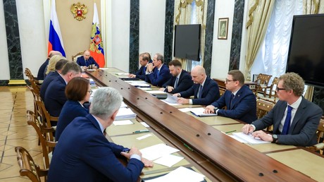 Poutine : les efforts visant à réduire l'inflation en Russie «portent leurs fruits»