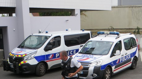 Reims : sept policiers agressés hors service, deux suspects mis en examen