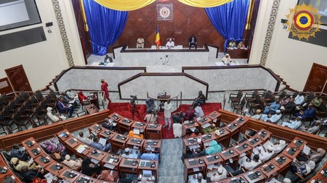 Le Tchad ouvre la voie à une révision constitutionnelle sur le mandat présidentiel et les réformes institutionnelles