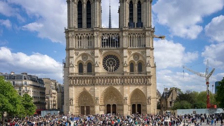 Notre-Dame de Paris : les tours restaurées rouvrent au public ce week-end