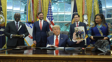 RDC et Rwanda s’engagent à appliquer en octobre un accord de paix soutenu par Trump