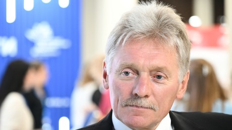 Peskov : Zelensky cherche à convaincre ses partenaires européens qu’il est un «brave soldat»