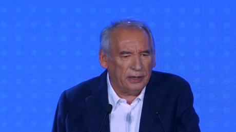 François Bayrou défend son bilan, le MoDem dubitatif face à Sébastien Lecornu