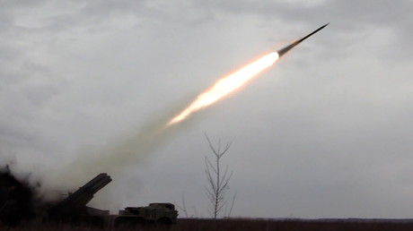 L’armée russe annonce avoir mené de nouvelles frappes contre des infrastructures militaires et énergétiques en Ukraine