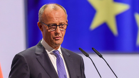 «Menace russe» : Merz soupçonne Moscou d’être derrière les drones aperçus en Allemagne