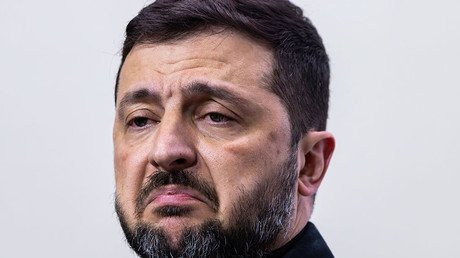Zelensky : faire semblant de partir