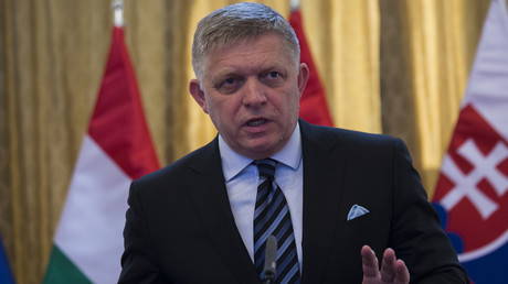 «Enlevez les lunettes antirusses à la Commission européenne», lance le Premier ministre slovaque