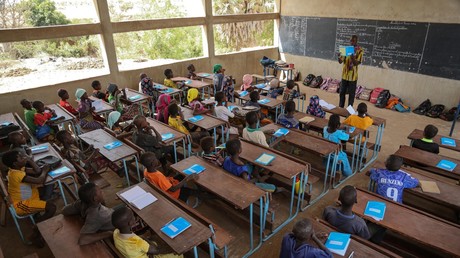 Mali : le ministère de l’Éducation nationale ordonne la suspension immédiate de l’enseignement de la Révolution française