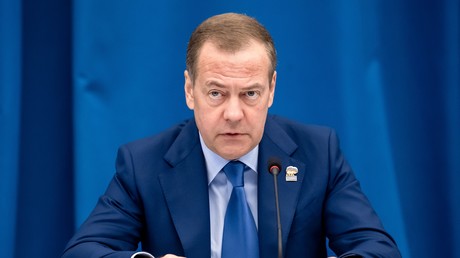 Medvedev met en garde Trump contre les risques liés à la livraison de missiles Tomahawk à l’Ukraine