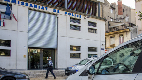 Marseille : un armurier détient un arsenal caché à domicile, près de 300 armes saisies