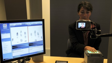 France : des députés de gauche prônent la suppression du sexe sur la carte d’identité