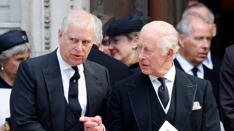 Le prince Andrew abandonne son titre de duc d’York en raison de l'affaire Epstein