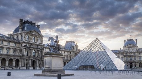 Braquage au Louvre : le patrimoine français volé en sept minutes