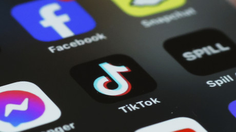 Amnesty dénonce TikTok à l’ARCOM en raison des vidéos sur le suicide