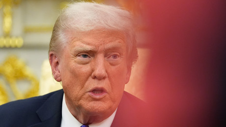 Donald Trump annonce l'annulation de la rencontre prévue avec Vladimir Poutine à Budapest