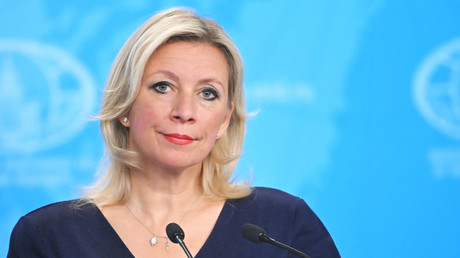 Sanctions de l’UE : le prochain paquet «interdira aux oiseaux migrateurs et aux eaux souterraines de passer les frontières», raille Zakharova
