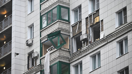 Russie : un immeuble résidentiel frappé par un drone ukrainien à Krasnogorsk, cinq blessés dont un enfant