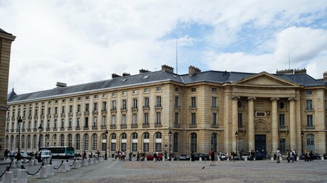 France : l’État sans boussole, les universités abandonnées à leur sort