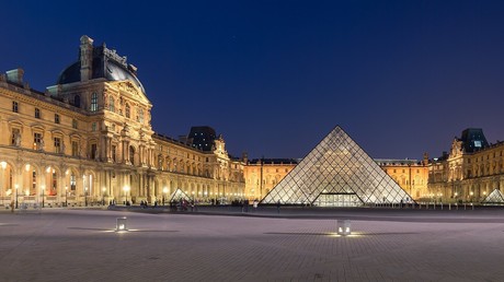 Louvre : origines des personnes arrêtées et dernières informations après le vol des bijoux impériaux