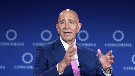 Tom Barrack presse le Liban de désarmer le Hezbollah : «Le pays n’a plus de temps»