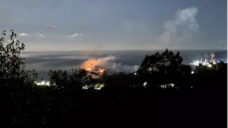 Deux navires civils étrangers endommagés en mer Noire lors d’une attaque de drones ukrainiens