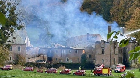 France : un incendie ravage l'ancien monastère de la Chartreuse du Mont-Dieu