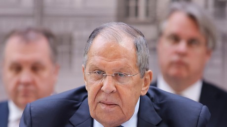 Lavrov : La Russie n'a annoncé ni la conduite d'essais nucléaires, ni leur préparation