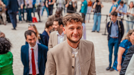 Le député Raphaël Arnault accusé de racisme, LFI se divise avant les municipales à Avignon