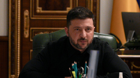 Zelensky rattrapé par un scandale de corruption d’État massif qui ébranle les fondations de son régime