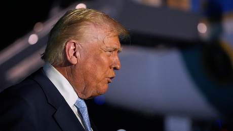 Trump affirme soutenir des sanctions contre tout pays commerçant avec la Russie