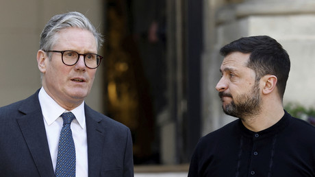 Le Royaume-Uni préparerait le déploiement de troupes en Ukraine… mais loin du front, selon Bloomberg