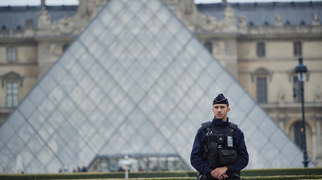 Cambriolage du Louvre : un quatrième membre présumé du commando arrêté à Laval