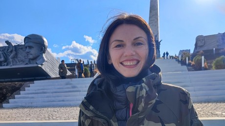 Une citoyenne russe membre d'une ONG venant en aide au Donbass arrêtée en France