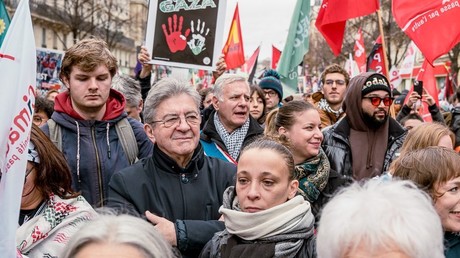 Mélenchon accepte d’être auditionné sur l’islamisme et LFI, mais fixe ses conditions