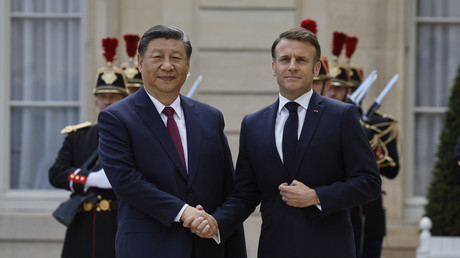 Pourquoi Macron se rend en Chine ?