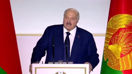 Alexandre Loukachenko annonce le déploiement du missile Orechnik en Biélorussie