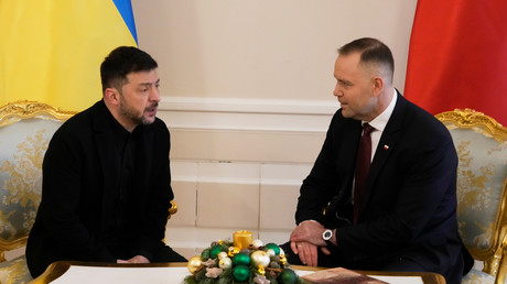 Le président polonais offre à Zelensky un livre sur les crimes et massacres commis par les nationalistes ukrainiens en Volhynie