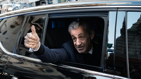 Entre Nicolas Sarkozy et le RN, les signes d’un rapprochement inattendu