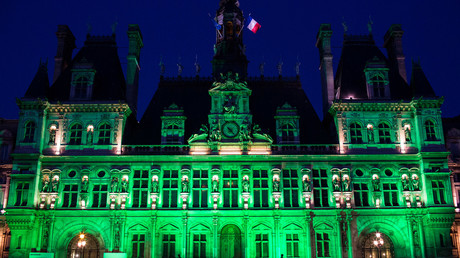 Collectif #MeTooÉcole : des parents interpellent la maire de Paris pour mieux protéger les enfants