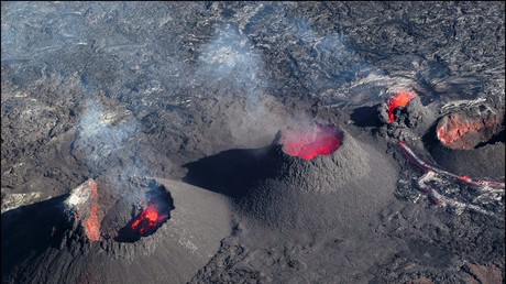 Piton de la Fournaise en alerte : une éruption «probable ou imminente»