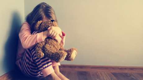 En France, des personnalités et associations dénoncent «l'inaction» gouvernementale face à l’inceste