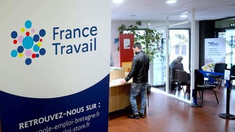 Premier rapport de la Cour des comptes sur l’IA : France Travail saluée, mais épinglée