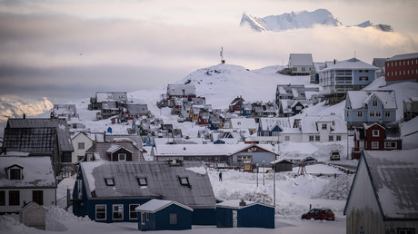«Deux traîneaux à chiens» : raillant la défense danoise, Trump assure que les États-Unis auront le Groenland «d’une manière ou d’une autre»