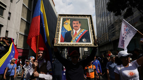 Maduro déterminé à «tenir bon jusqu’au bout», selon l’ambassadeur russe à Caracas