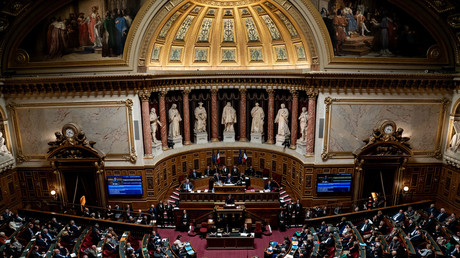 Affaire Sébastien G. : un ancien conseiller LR jugé pour des photos intimes illégales au Sénat